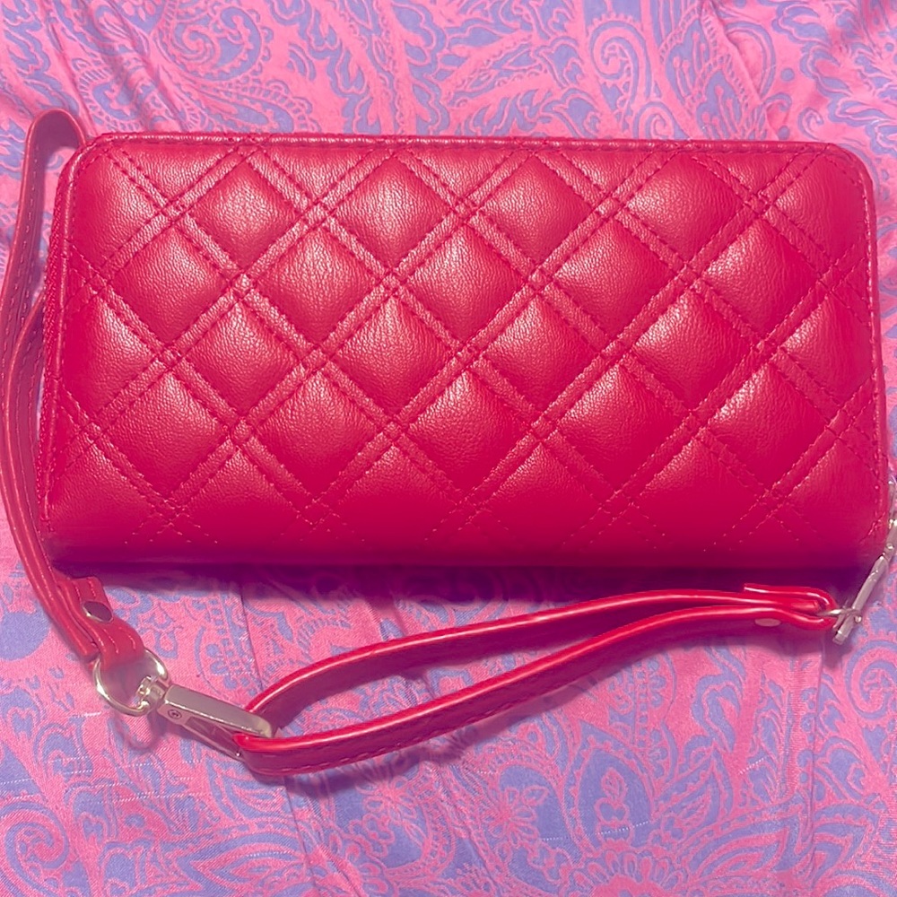 Bebe Los Ángeles Red Wallet - Picture 4 of 5